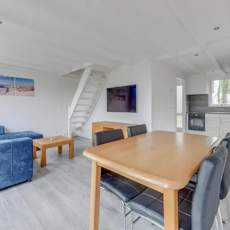 度假居 Modern, Cosy Family Near *