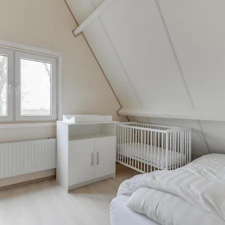 度假居 Modern, Cosy Family Near *