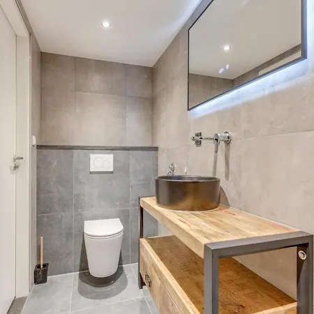 Modern, Cosy Family Near