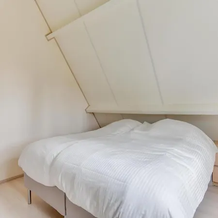 度假居 Modern, Cosy Family Near *